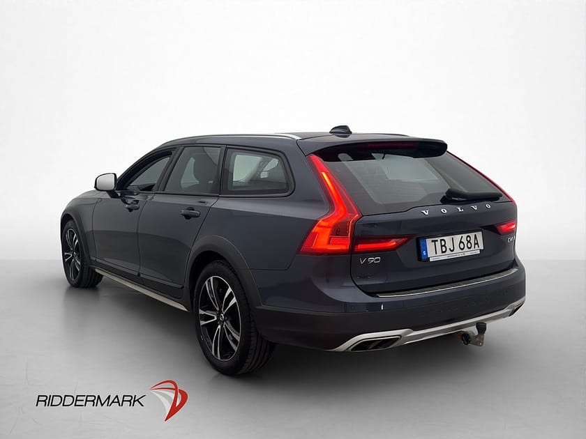 Bild 5 av Volvo V90 Cross Country D4 190hk AWD Skinn Pano Kamera Drag