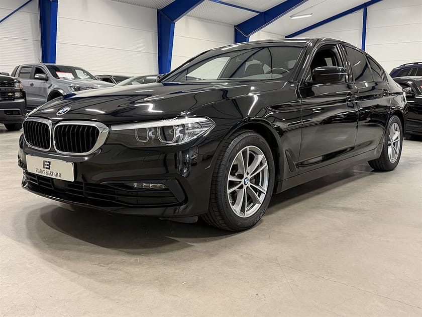 Bild 2 av BMW 520d Sedan 520 D 190 HK / Sport Line / Navi / Backkamera /