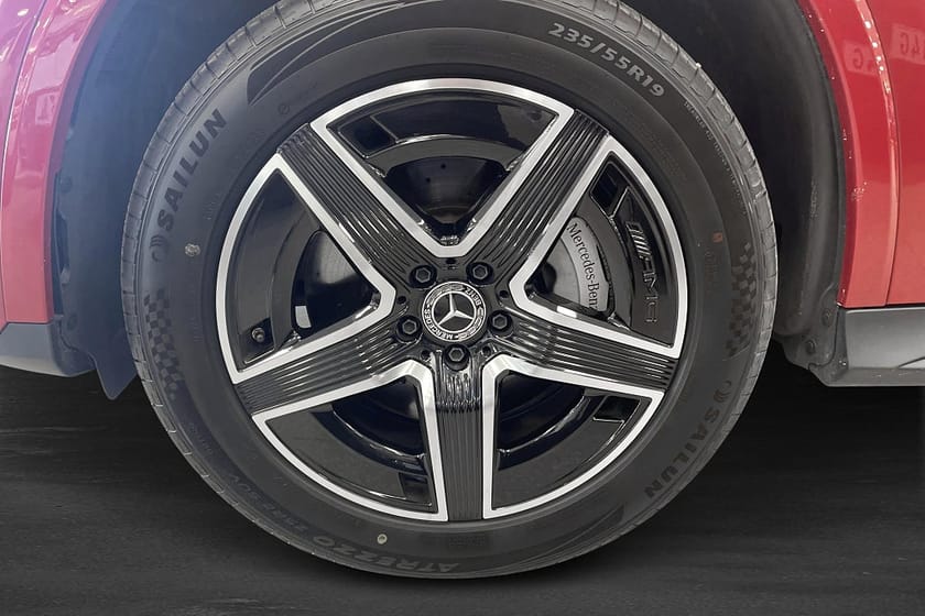 Bild 5 av Mercedes-Benz GLC 300 d e 4MATIC 9G-Tronic AMG Line Euro 6