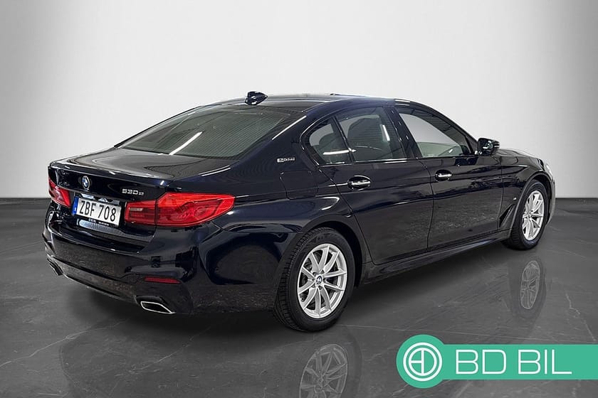 Bild 5 av BMW 530e iPerformance Sedan M-sport SKINN HUD NAVI 360 KAMERA KAMPANJ 3,95% RÄNTA