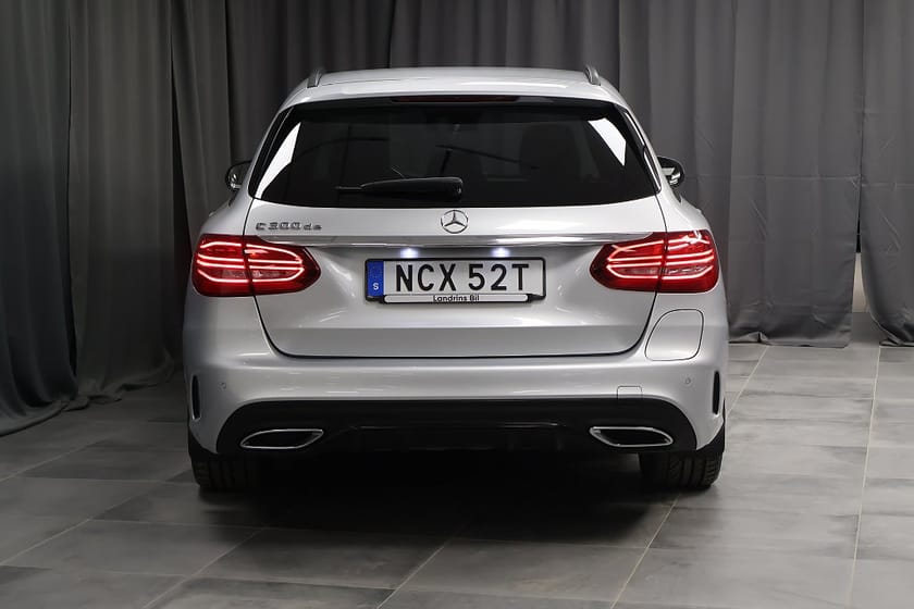 Bild 4 av Mercedes-Benz C 300 T de AMG Premium Night Edition Drag LED