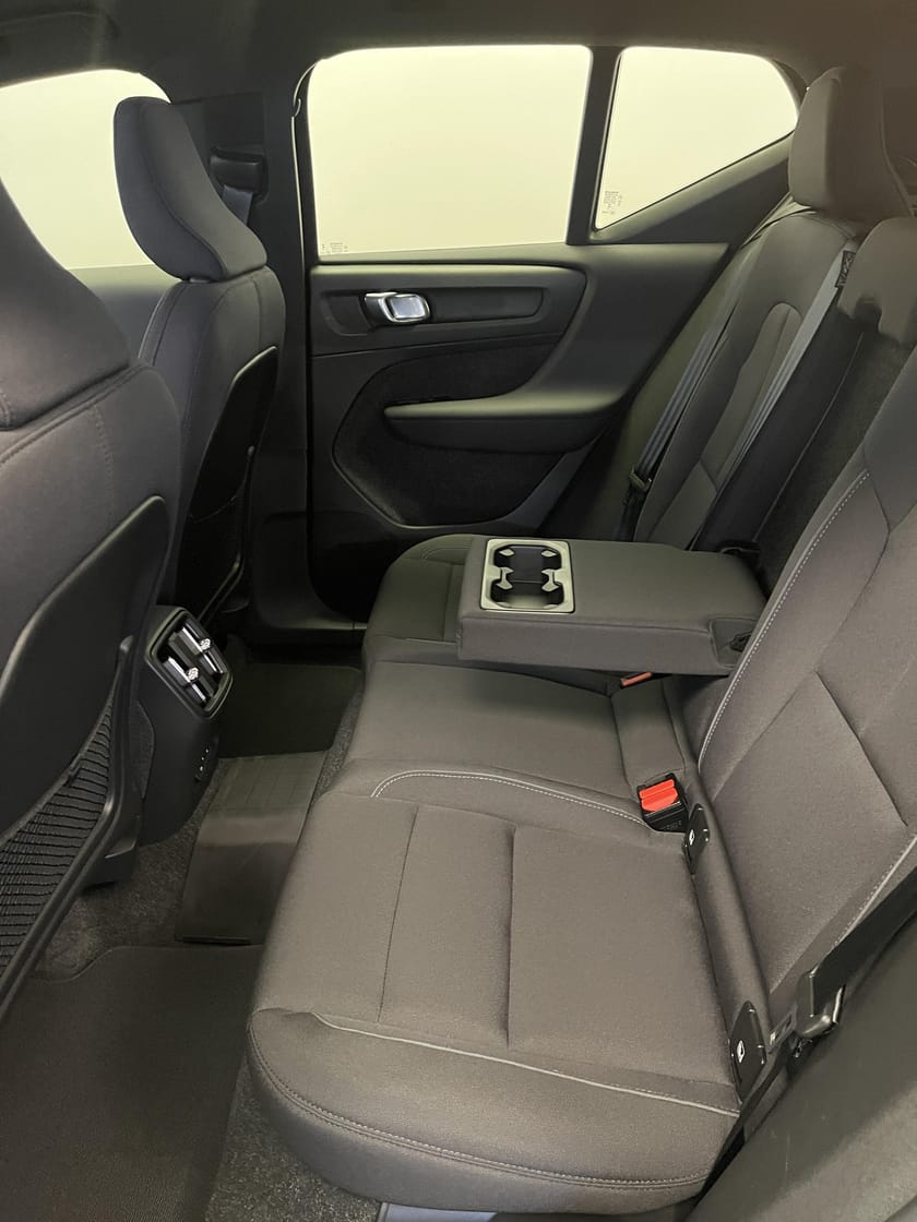 Bild 5 av Volvo XC40 Recharge Single Motor Core / Navigation / Backkamera / Metallic /