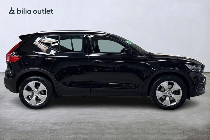 Bild 5 av Volvo XC40 D4 AWD Momentum Intro E 190hk Navi BLIS P-värm B-kamera
