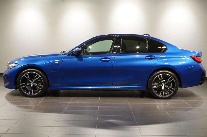 Bild 2 av BMW 330e Sedan
