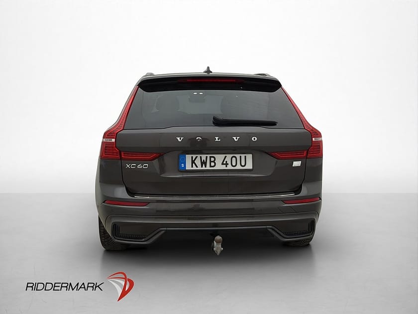 Bild 5 av Volvo XC60 Recharge T8 456hk Plus Dark Pano Drag 360° Skinn