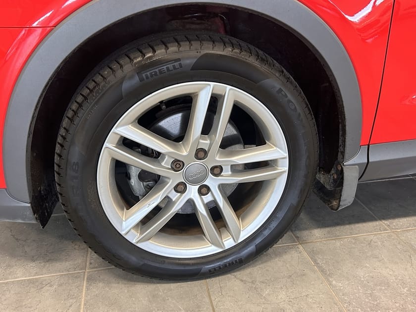 Bild 3 av Audi Q3 TDI quattro 177hk Aut/Drag