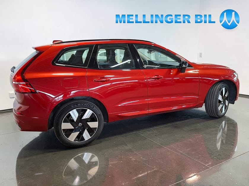 Bild 3 av Volvo XC60 Recharge T6 AWD 350 Plus Dark Edition