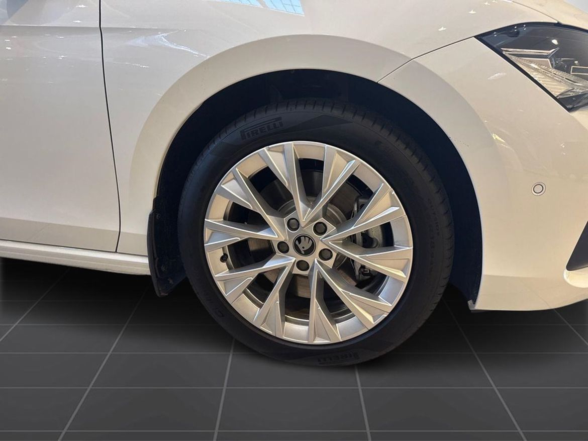 Škoda Škoda Superb iV Kombi — bild 14