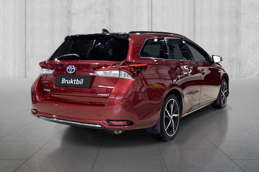 Bilde 5 av Toyota Auris Touring Sports Hybrid 1,8 Black Edition LAV KM/