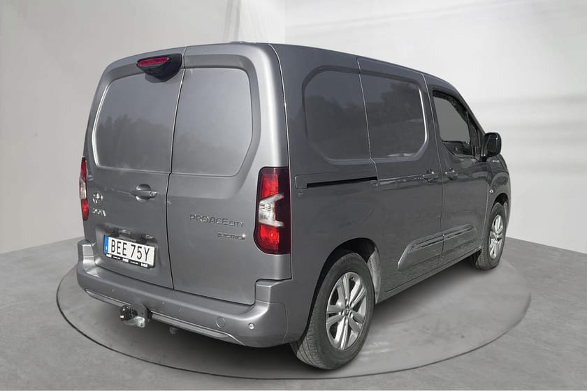 Bild 3 av Toyota ProAce City Electric 50kWh (136hk) Dragkrok