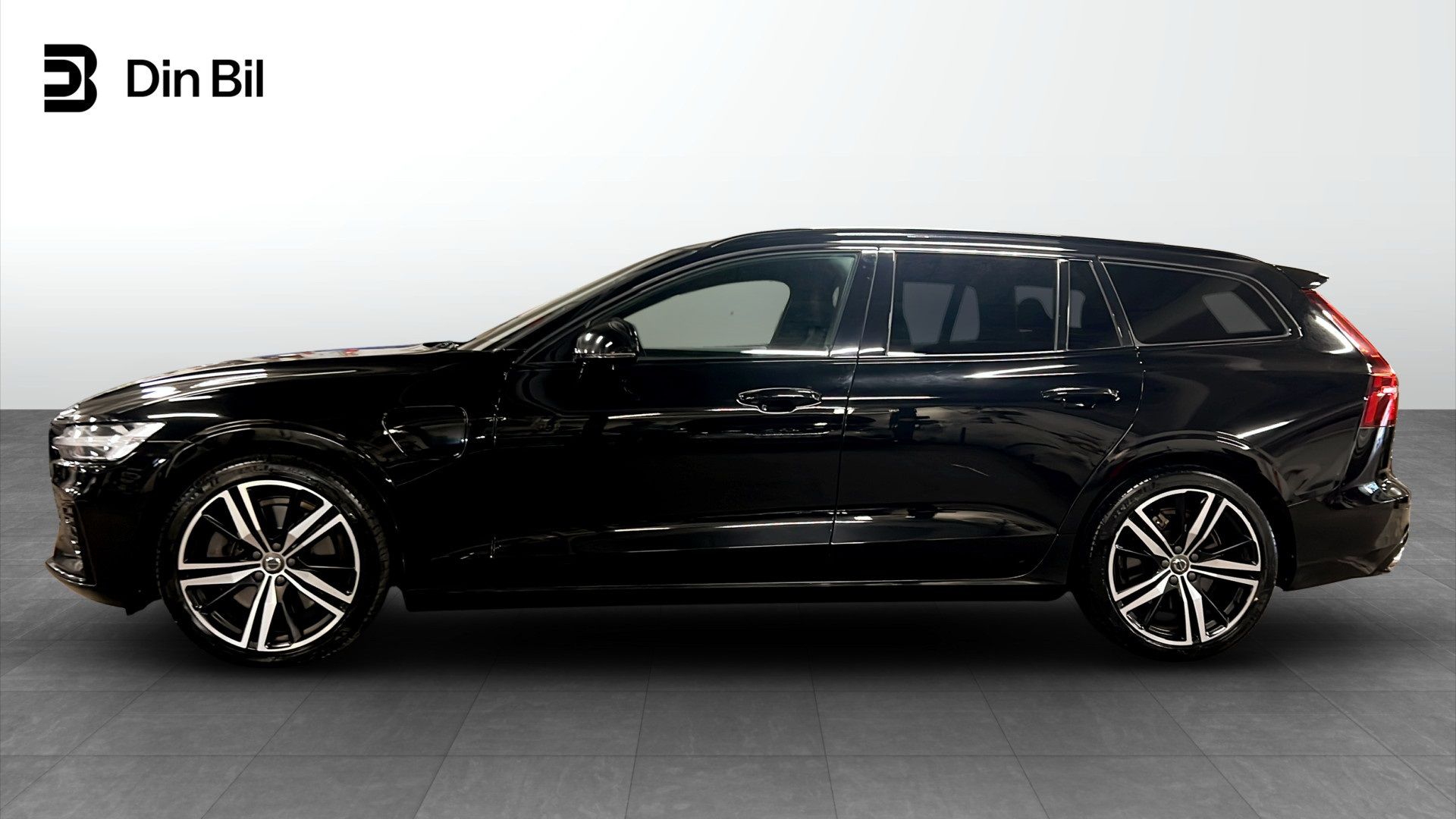 Volvo V60 2021, photo 2/10