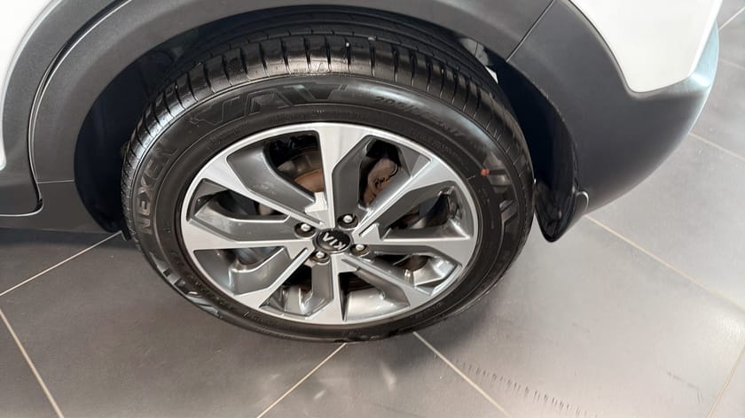 Bild 5 av Kia Stonic 1.0 T-GDI 120 HK ADVANCE PLUS, GRAY PACK