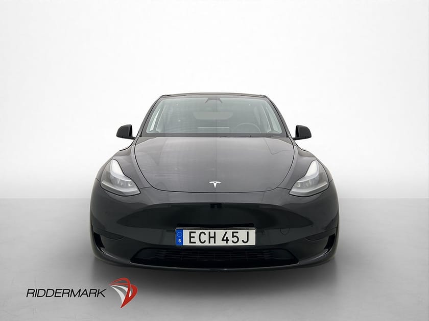 Bild 3 av Tesla Model Y Standard Range RWD Pano Drag Kamera Moms Skinn AP