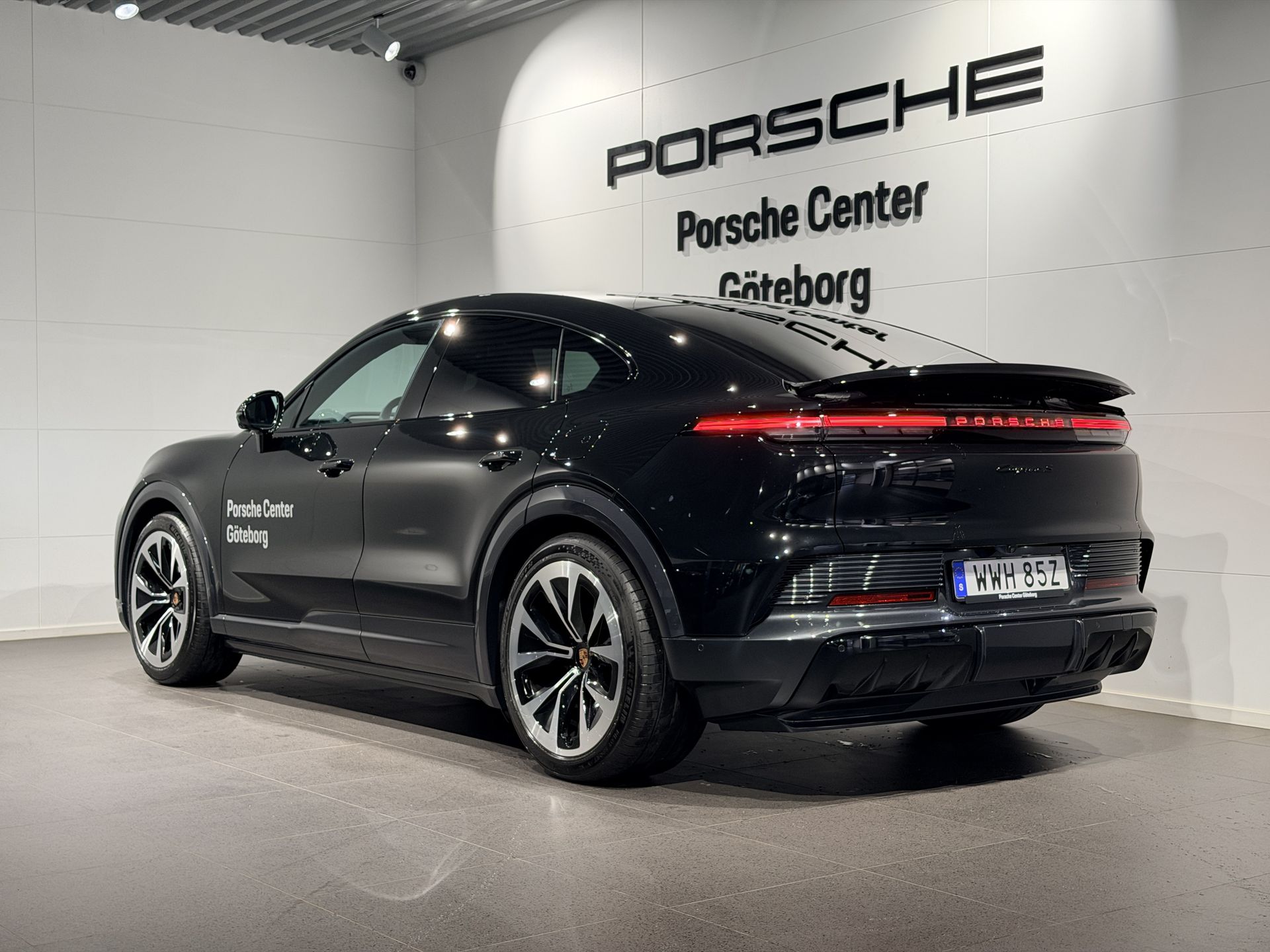 Porsche Cayenne S Coupé Electric 2026, kuva 6/10