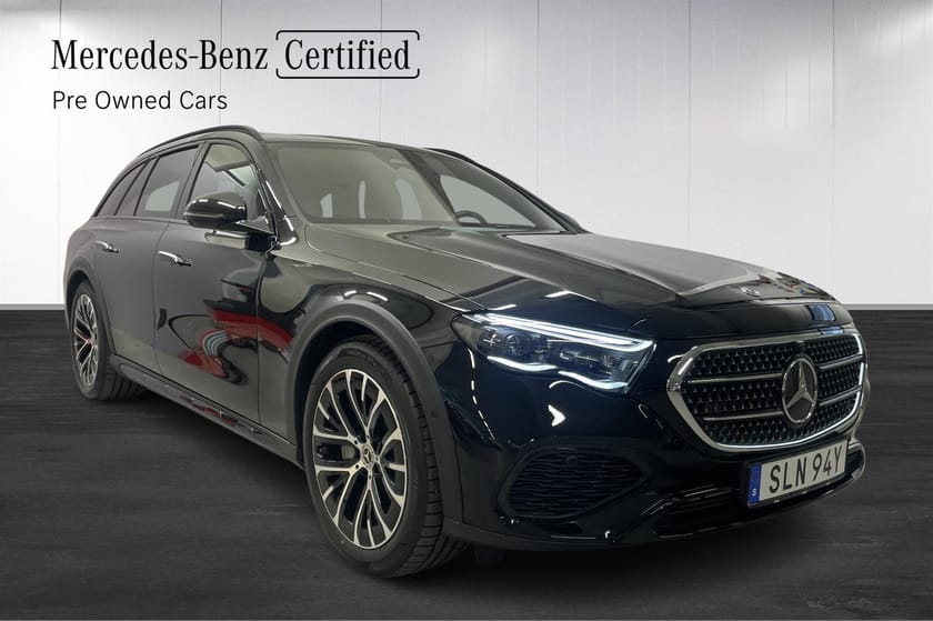 Bild 3 av Mercedes-Benz E 300 de 4MATIC All-Terrain Pano / Skinn / Burmester / Drag