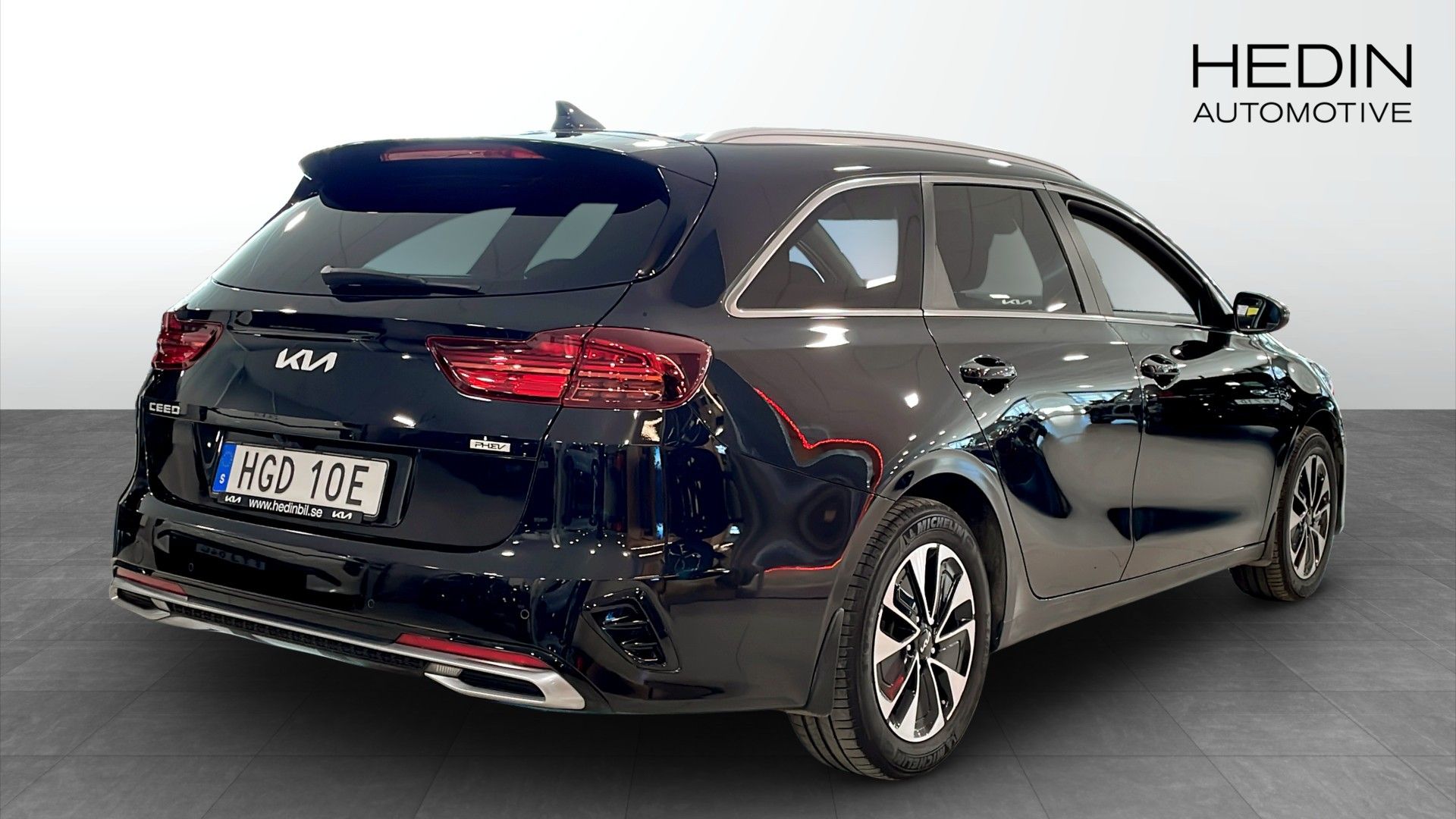 Kia Ceed SW PHEV ACTION 2023, kuva 2/18