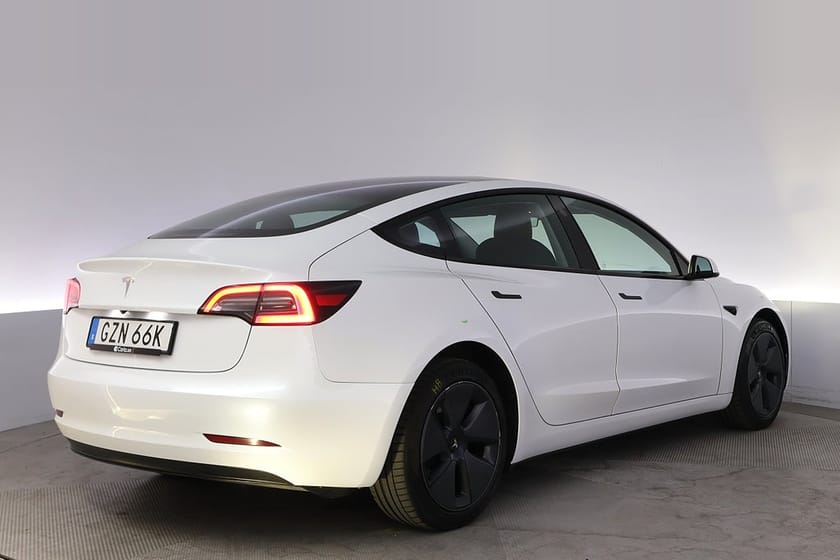 Bild 5 av Tesla Model 3 Standard Range Plus Refresh AP Pano