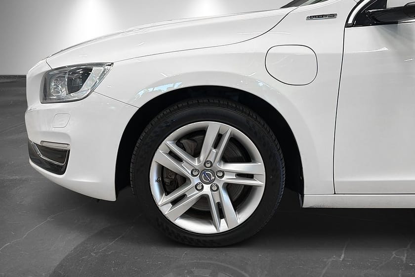 Bild 2 av Volvo V60 D6 Plug-in Hybrid 283hk AWD Drag Värmare Kamrem bytt