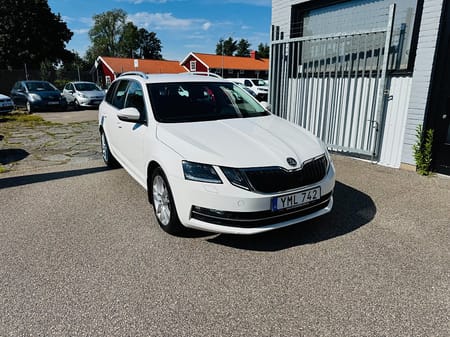 Škoda Octavia Kombi Skoda 1.4 TSI 110HK G-TEC STYLE / DRAG / CARPLAY
