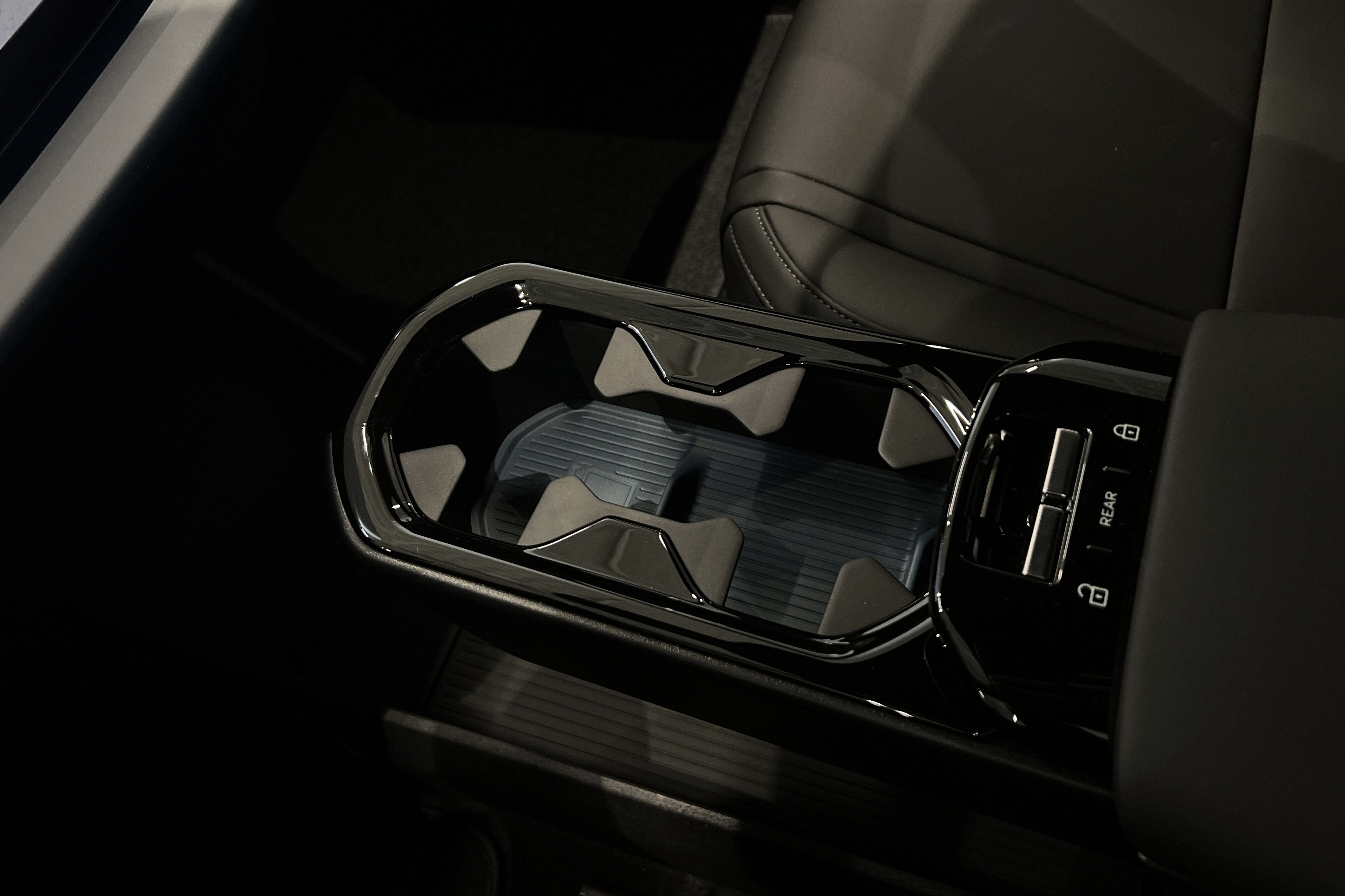 Volvo EX30 Twin Motor Performance bilde 19