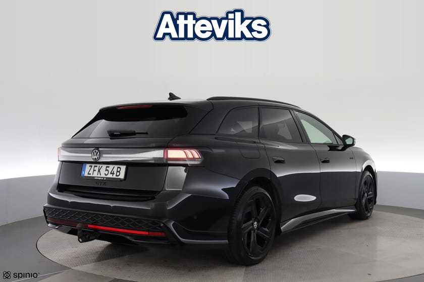 Bild 5 av Volkswagen ID.7 GTX Tourer Edition 340hk 4motion *Drag/Pano/H&K*