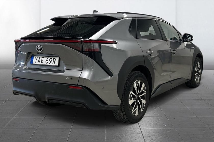 Bild 4 av Toyota bZ4X 71.4 kWh AWD Executive Navi 360° Läder Stolsminne JBL 217hk
