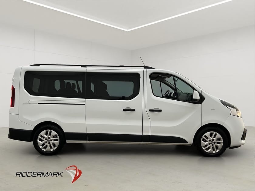 Bild 2 av Nissan NV300 Kombi Lång Värmare Dragkrok Farthållare 9-Sits