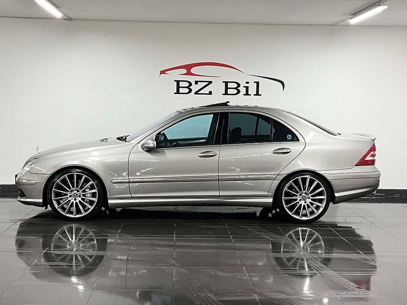 Bild 3 av Mercedes-Benz C 55 AMG