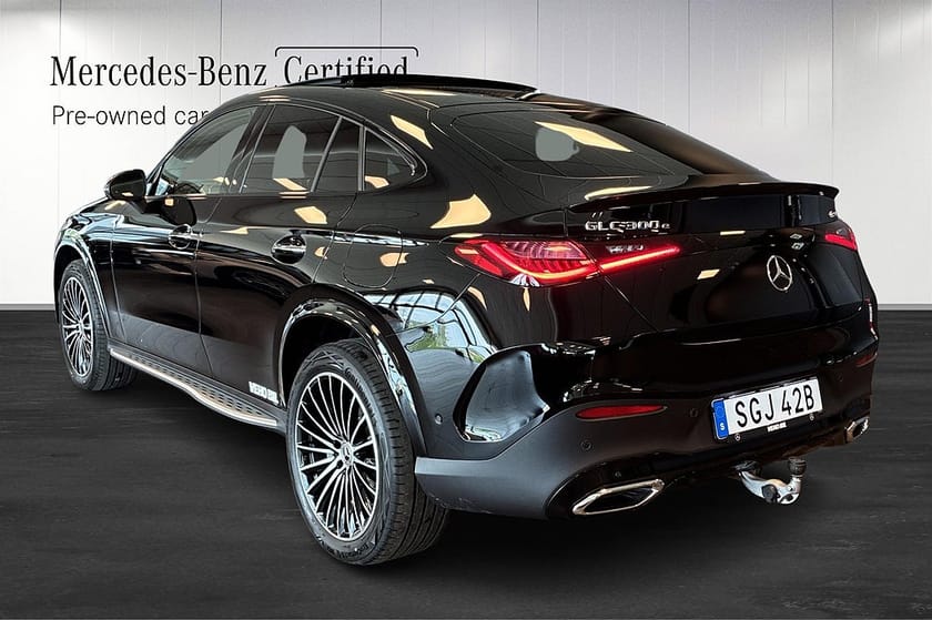 Bild 4 av Mercedes-Benz GLC 300 e Coupé 4MATIC AMG Burmester Drag Pano Night