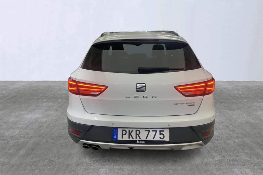 Bild 5 av SEAT Leon X-Perience Dragkrok / vinterhjul / Motorvärmare
