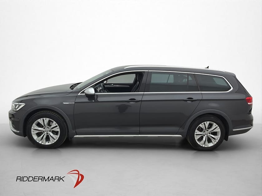 Bild 4 av Volkswagen Passat Alltrack 2.0 TDI 4M Cockpit Kamera D-Värm