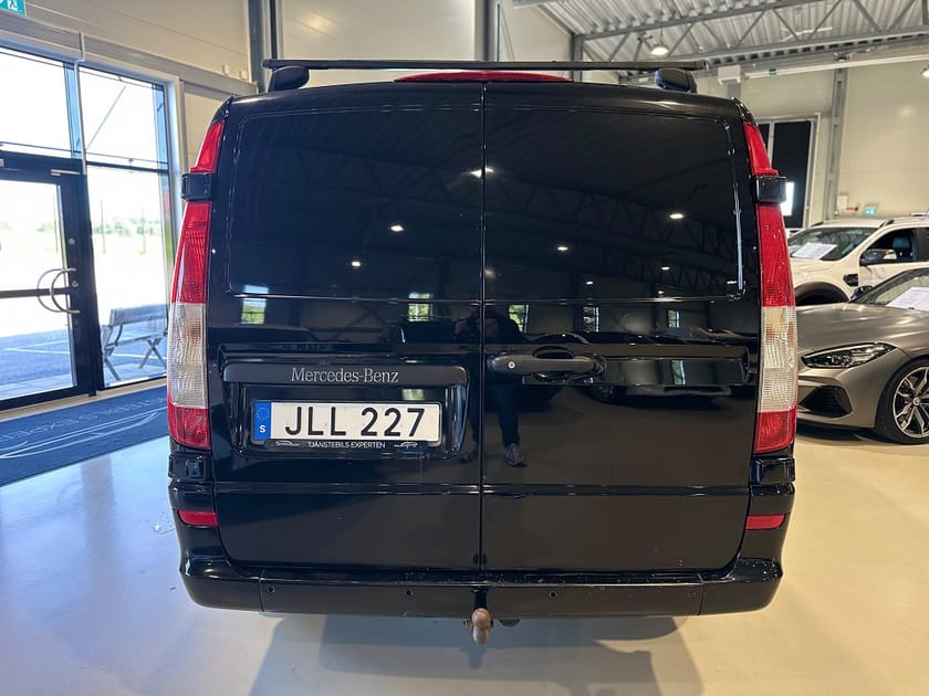 Bild 5 av Mercedes-Benz Vito 122 CDI 3.0t TouchShift / Drag / Lastbågar / 3-Sits