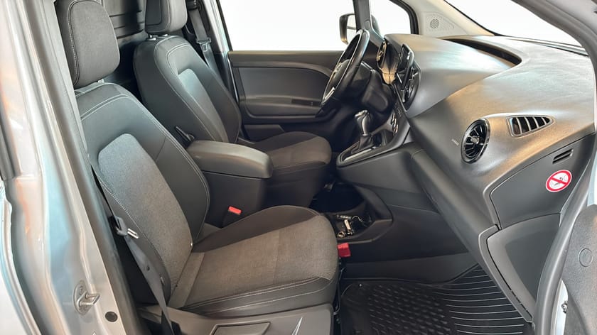 Bild 3 av Mercedes-Benz Citan 112 CDI SKÅP L2
