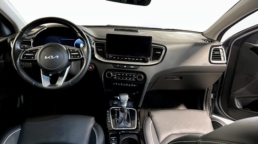 Bild 4 av Kia Ceed Sportswagon Plug-in Hybrid SW PHEV ADVANCE PLUS Pano B-kamera MAXUTR