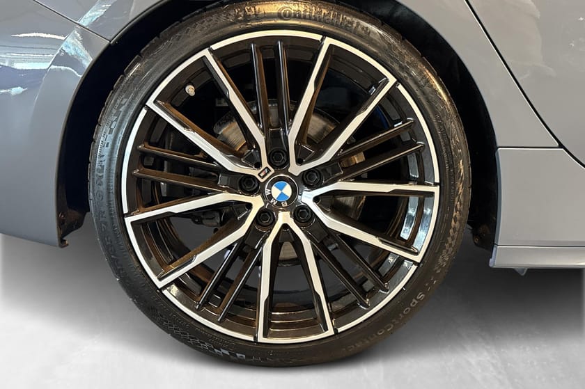 Bilde 5 av BMW 118i M-Sport Skinn, Adp.cruise, El-seter, Krok, HUD