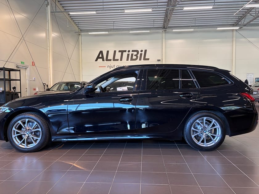 Bild 4 av BMW 320d xDrive Touring Steptronic Sport line Drag/Värmare