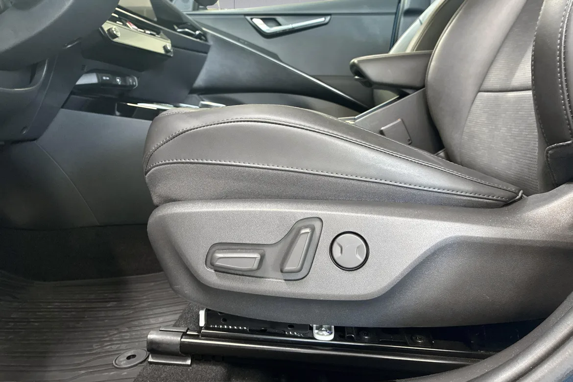 picture of a car