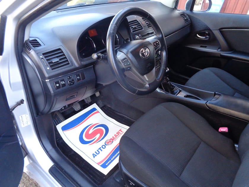 Bild 5 av Toyota Avensis Kombi 2.0 FULLSERVAD/DRAG/ACC/FINANS/VÄLVÅRDAD/INBYTE