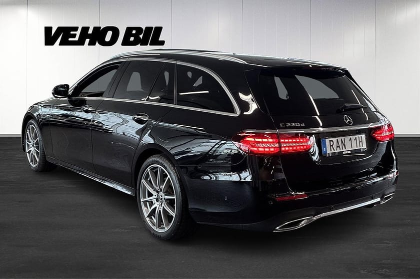 Bild 4 av Mercedes-Benz E 220 T d 4MATIC AMG Drag Pano Burmester 360 Värmare