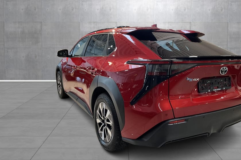 Bilde 3 av Toyota bZ4X 218 HK AUT Active Tech Rentekam 6.25% med 35%EK