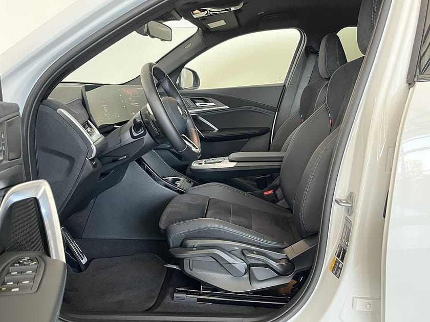 Bild 5 av BMW iX2 xDrive30 M Sport Drag Rattvärme Tonade Rutor