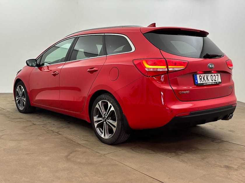Bild 4 av Kia cee'd_sw SW 1.6 CRDi GT-Line 136hk Backkamera Navi