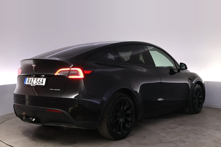 Bild 5 av Tesla Model Y Long Range AWD Autopilot 20" Panorama Drag