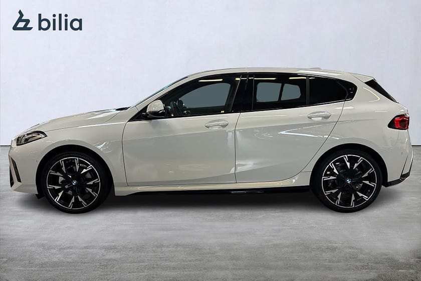 Bild 3 av BMW 120 M Sport Panorama Rattvärme Backkamera Farthållare