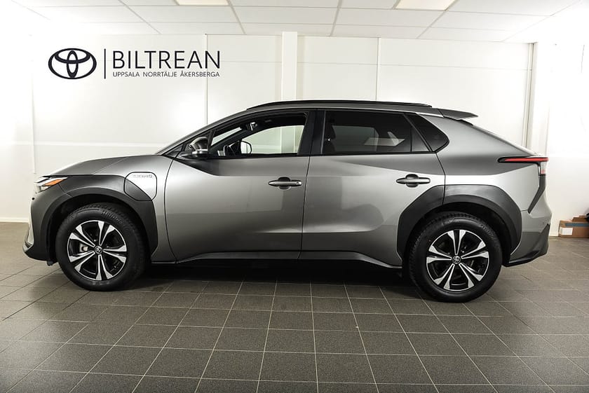 Bild 2 av Toyota bZ4X