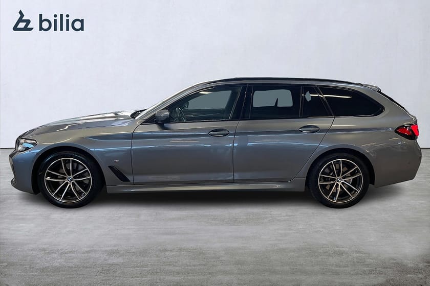 Bild 3 av BMW 520d xDrive Touring M Sport HiFi Aktiv Fart. Värmare Drag