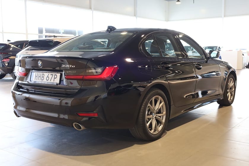 Bild 5 av BMW 330e Sedan Steptronic Sport line H&K Navi Läder CarPlay