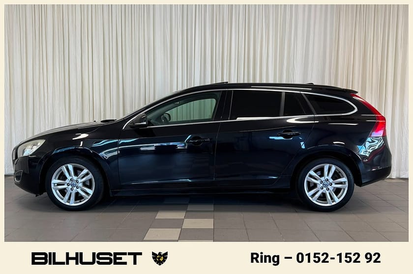Bild 5 av Volvo V60 D4 Momentum Business Edition Navi Taklucka Drag Värmare