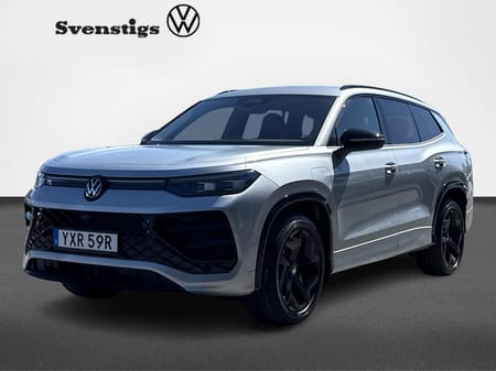 Volkswagen Tayron eHybrid R-Line 272hk Drag Black Style Lagerbil