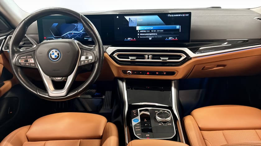 Bild 4 av BMW i4 eDrive40 Gran Coupé Parking Assist+ Comfort Access 360 Cam